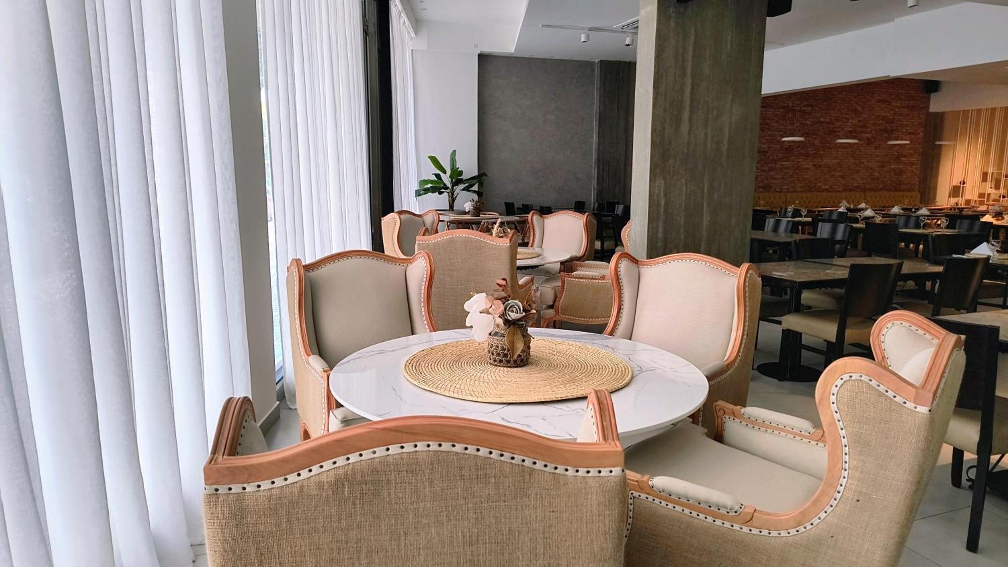 El Del Abuelo Hotel 4*