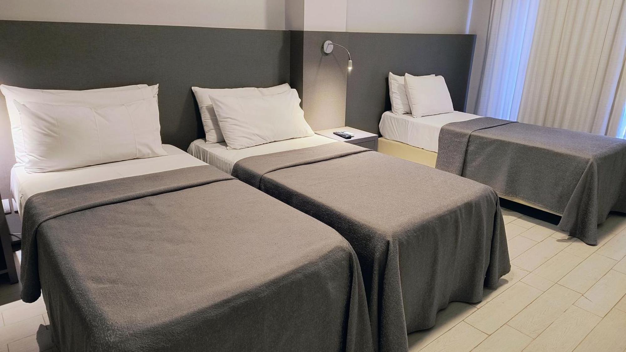 El Del Abuelo Hotel 4*